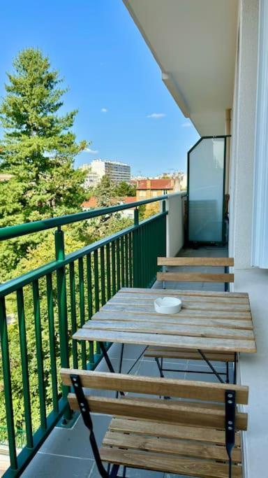 Beau Studio Cosy Et Calme - Face A La Gare De Rosny-Sous-Bois - 20Mn De Paris Et Disneyland Zewnętrze zdjęcie